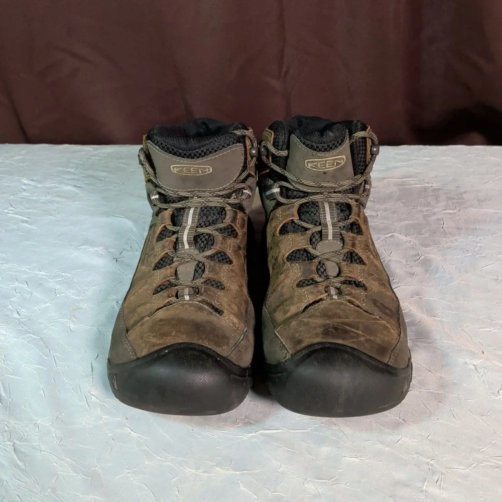 Keen Targhee lll Mid Boots Mens Size 9M Brown Leather Hiking Footwear Gorpcore